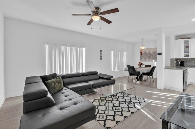 B - 5402 Pointe Villa Dr, Condo with 3 bedrooms, 3 bathrooms and null parking in Lighthouse Point FL | Image 7
