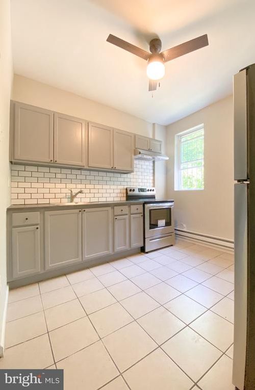 6356 Kingsessing Ave, PHILADELPHIA, PA, 19142-2020 | Card Image