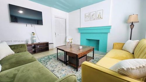 8028 Nw 5th Ct, Miami, FL, 33150-2845 | Card Image