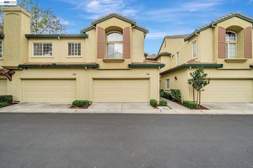 4251 Lucero Ct, Pleasanton, CA, 94588-3041 | Card Image