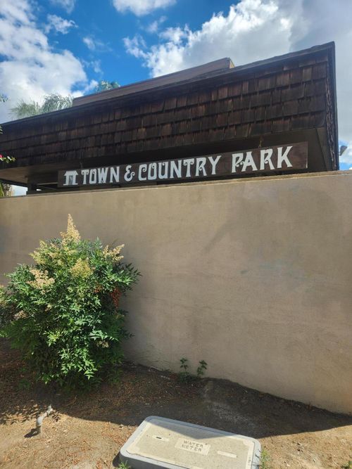 1146 N Gem St, Tulare, CA, 93274-2144 | Card Image