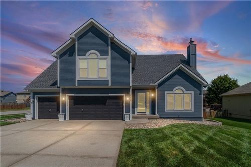 7419 N Booth Ave, Kansas City, MO, 64158-1263 | Card Image