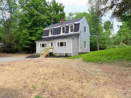 19 Depot Rd, Kingston, NH, 03848-3205 | Card Image