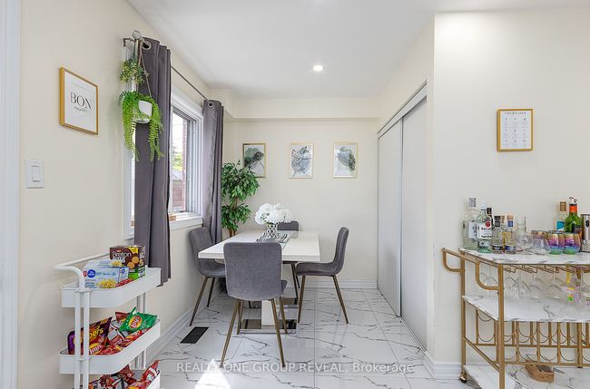 839 Modlin Rd, House attached with 5 bedrooms, 3 bathrooms and 3 parking in Pickering ON | Image 9