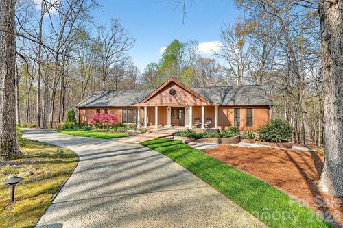 2816 Blythe Rd, Waxhaw, NC, 28173-8362 | Card Image