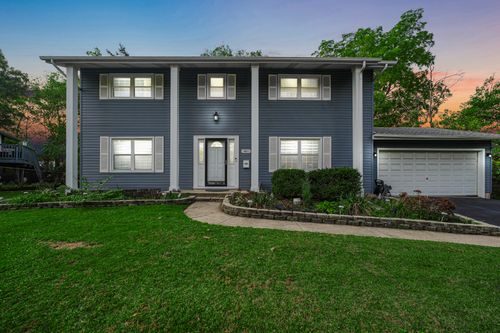 4 Wolfe Ct, Woodridge, IL, 60517-1120 | Card Image