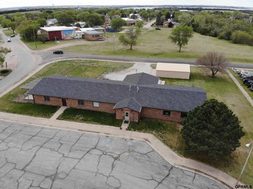 30 Circle Dr, Republican City, NE, 68971-9700 | Card Image