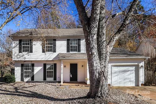 3412 Stonemarsh Ct, Charlotte, NC, 28269-2179 | Card Image