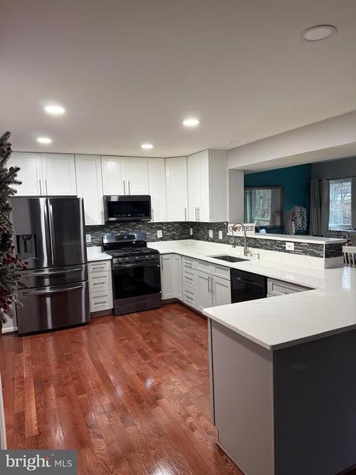 24 Aurelie Dr, FREDERICKSBURG, VA, 22406-7226 | Card Image