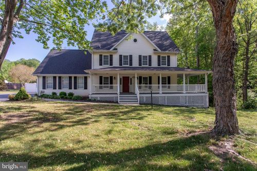 615 Clarks Run Rd, LA PLATA, MD, 20646-9562 | Card Image