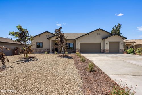 7905 E Smoke House Ln, Prescott Valley, AZ, 86315-9018 | Card Image
