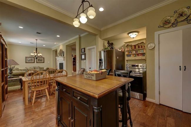 8456 Schuster Rd, Home with 5 bedrooms, 4 bathrooms and 2 parking in Ledbetter TX | Image 9