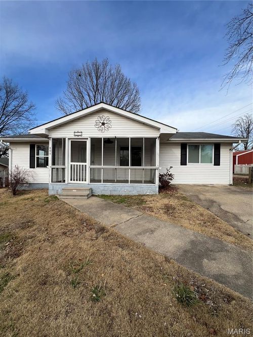 404 Moore St, Dexter, MO, 63841-2444 | Card Image