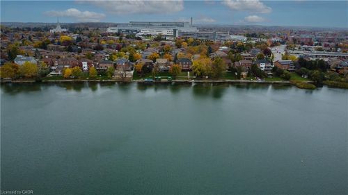 109 Professor'S Lake Pky, Brampton, ON, L6S4P8 | Card Image