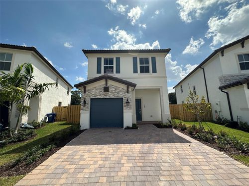 2437 Nw 131st Cir, Miami, FL, 33167-1385 | Card Image