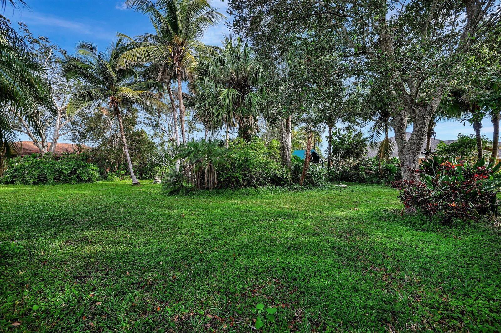Land in Port St. Lucie
