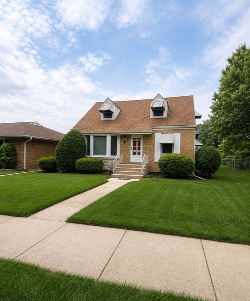 5800 Crain Street, Morton Grove, IL, 60053 | Card Image
