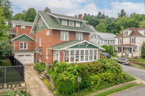 46 Maple Avenue, Morgantown, WV, 26505 | Card Image