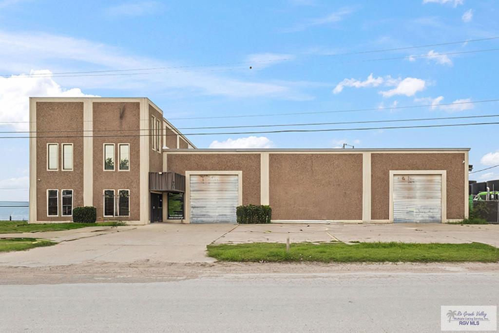 Commercial Sale in San Benito