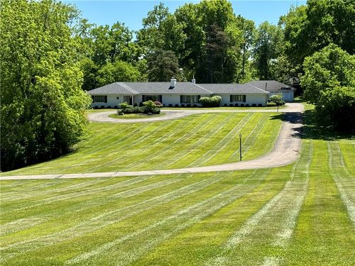 6730 Bennett Rd, Anderson Twp, OH, 45230-3825 | Card Image