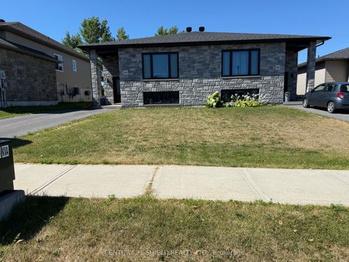 240 Glen Nora Dr, Cornwall, ON, K6H0H6 | Card Image