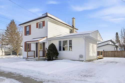 18 Cockburn St, Perth, ON, K7H2A9 | Card Image