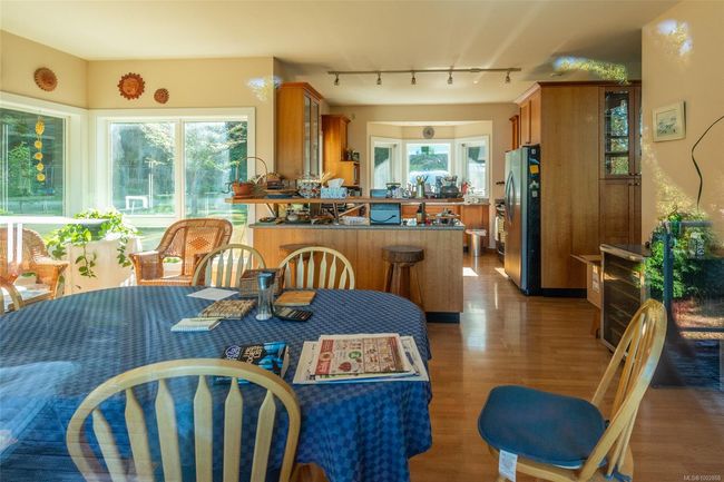 207 Welbury Dr, House other with 3 bedrooms, 2 bathrooms and 10 parking in Salt Spring Island BC | Image 10