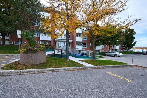 b07-126 Bell Farm Rd, Barrie, ON, L4M6J3 | Card Image