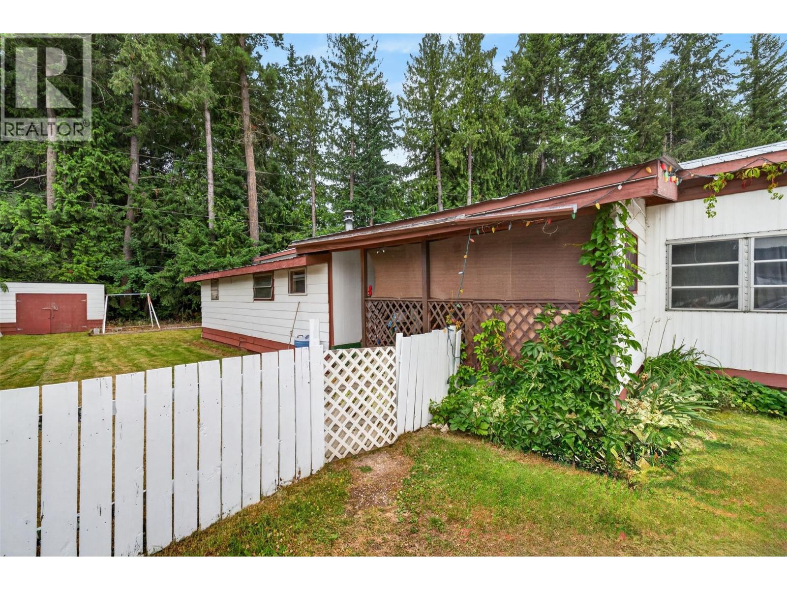 Residential in Sicamous