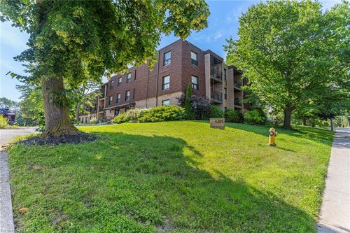 211-4209 Hixon Street, Beamsville, ON, L3J0K2 | Card Image