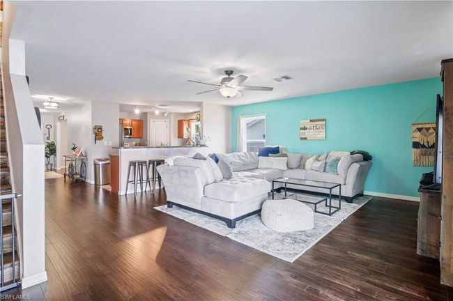 420 Se 13 Th Ct, House other with 4 bedrooms, 3 bathrooms and 2 parking in Cape Coral FL | Image 7