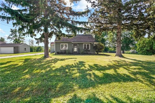 4034 Burke Parkway, Hamburg, NY, 14219 | Card Image