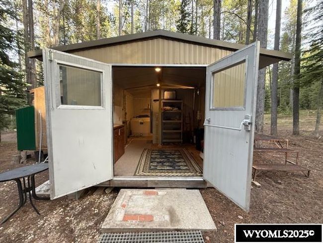 1725 E End Rd, Home with 1 bedrooms, 1 bathrooms and null parking in Casper WY | Image 7