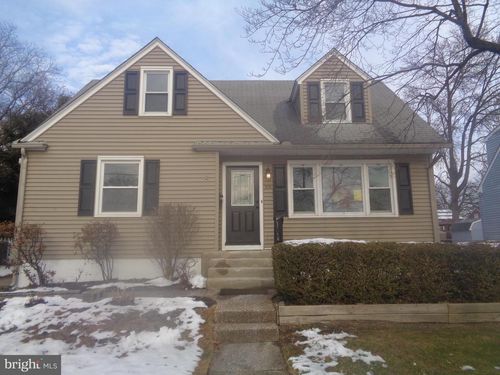 5131 Elvena Ave, PENNSAUKEN, NJ, 08109-1703 | Card Image