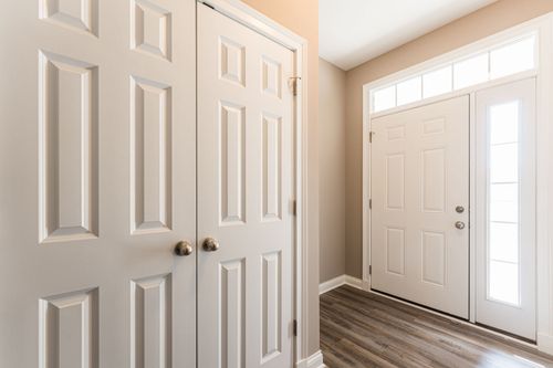 2368-2368 Concord Dr, Sycamore, IL, 60178-8871 | Card Image