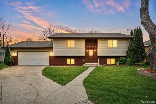 2465 Egelston Avenue, Burton, MI, 48509 | Card Image