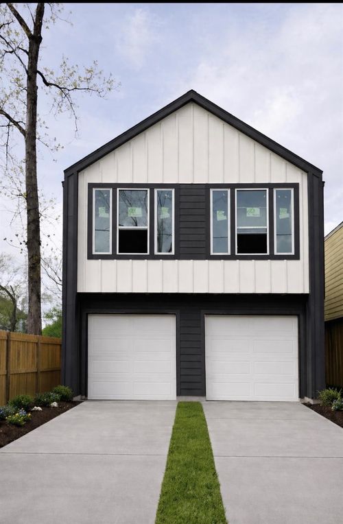 6519 Tuskegee St, Houston, TX, 77091-2127 | Card Image