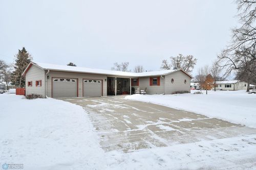 1019 Lilac Ave, Oakes, ND, 58474-2021 | Card Image