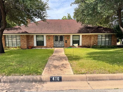 416 Green River Trl, Fort Worth, TX, 76103-1007 | Card Image