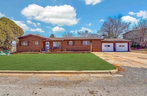 809 S Third St, Cheyenne, OK, 73628-5155 | Card Image