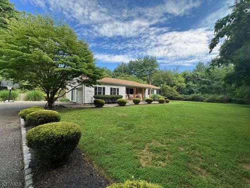 37 Wagner Rd, Stockton, NJ, 08559-1413 | Card Image