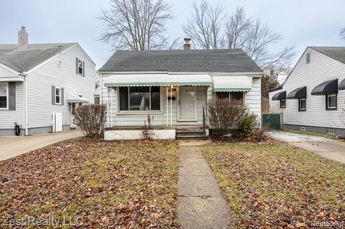 18771 Woodland St, Harper Woods, MI, 48225-2017 | Card Image