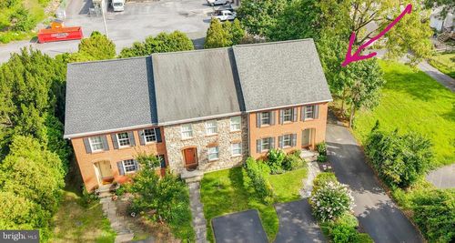 106 Garden Ct, EMMAUS, PA, 18049-4049 | Card Image