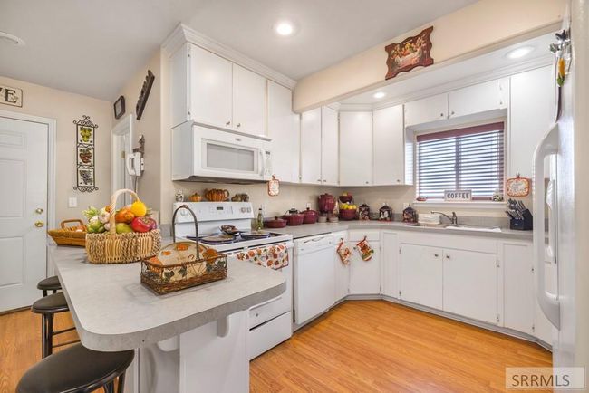 2492 E 2100 N, House other with 6 bedrooms, 4 bathrooms and 2 parking in Hamer ID | Image 9
