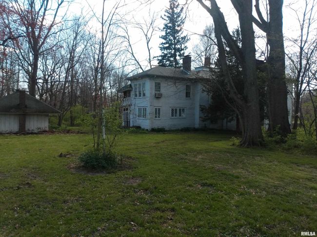 916 Se 2 Nd Ave, House other with 3 bedrooms, 3 bathrooms and null parking in Aledo IL | Image 5