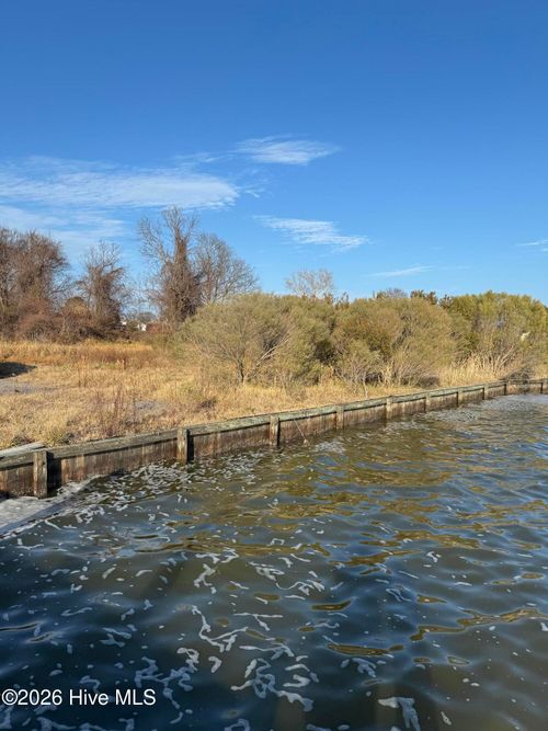 129 Ferry Dock Rd, Knotts Island, NC, 27950 | Card Image