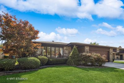 421 Arbor Lane, House other with 3 bedrooms, 1 bathrooms and 2 parking in Westmont IL | Image 1