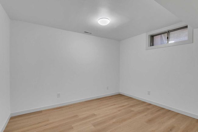 116 Strathcona Close Sw, House other with 4 bedrooms, 4 bathrooms and 4 parking in Calgary AB | Image 28