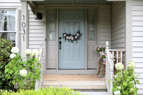 1031 Shannon Blvd, Niskayuna, NY, 12309-1440 | Card Image