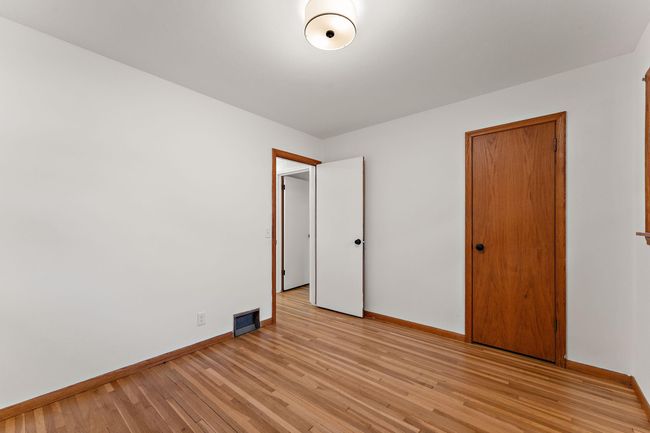 5060 Sunnyside Rd, House other with 5 bedrooms, 2 bathrooms and null parking in Mounds View MN | Image 14